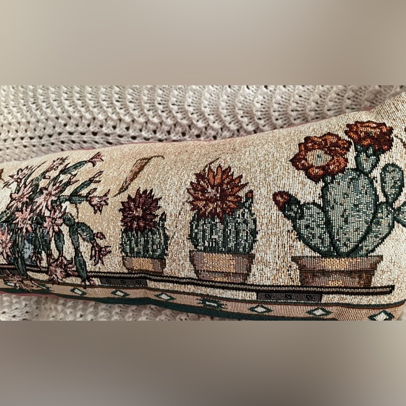 Desert Cactus pillow  - beautiful variety of desert cacti and flowers - Picture 2 of 4